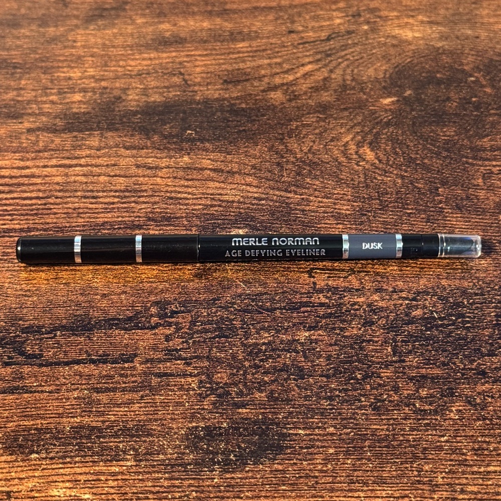 Merle Norman Age Defying Eyeliner - Dusk - 0.01 oz. Full Size